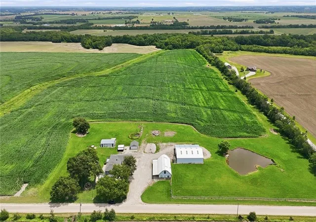 Homes for sale in Ottawa, KS | 2171 Eisenhower Rd, Ottawa, KS 66067 | MLS# 2629496
