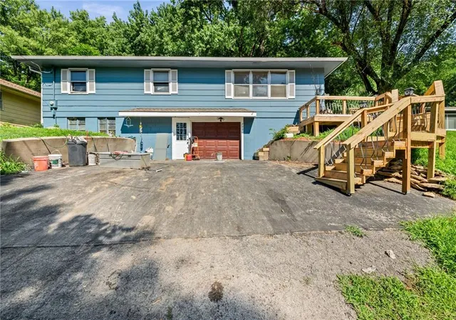 Single family home for sale at 705 Cherry St, Weston, MO 64098 | MLS# 2629501