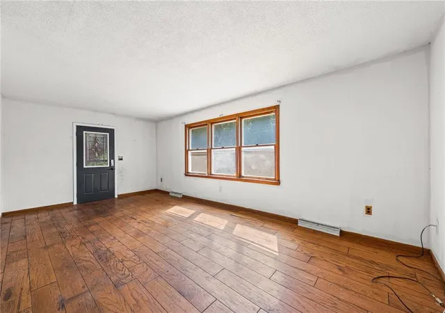 Photo 3 of Single family home for sale at 705 Cherry St, Weston, MO 64098 | MLS# 2629501 | Listing updated on 2026-08-25