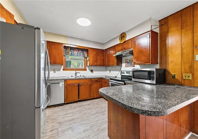 Photo 4 of Single family home for sale at 705 Cherry St, Weston, MO 64098 | MLS# 2629501 | Listing updated on 2026-08-25