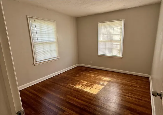 Homes for sale in Kansas City, MO | 4324 Myrtle Ave, Kansas City, MO 64130 | MLS# 2629508