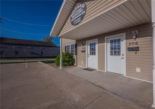 Homes for sale in Maryville, MO | 504-506 N Buchanan St, Maryville, MO 64468 | MLS# 2629515