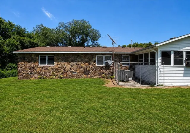 Photo 3 of Single family home for sale at 1210 Waters Rd, Stella, MO 64867 | MLS# 2629519 | Listing updated on 2026-08-13