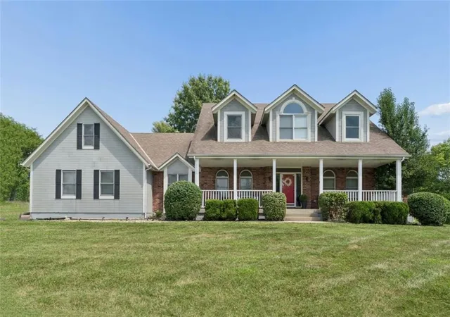 1st image of 1005 Wesley Ave, Raymore, MO 64083 | MLS# 2629520