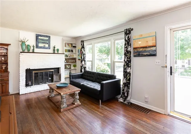 Homes for sale in Kansas City, KS | 4446 Booth St, Kansas City, KS 66103 | MLS# 2629530