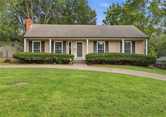 Photo 1 of Single family home for sale at 6301 E 109th Terrace, Kansas City, MO 64134 | MLS# 2629552 | Listing updated on 2026-09-03