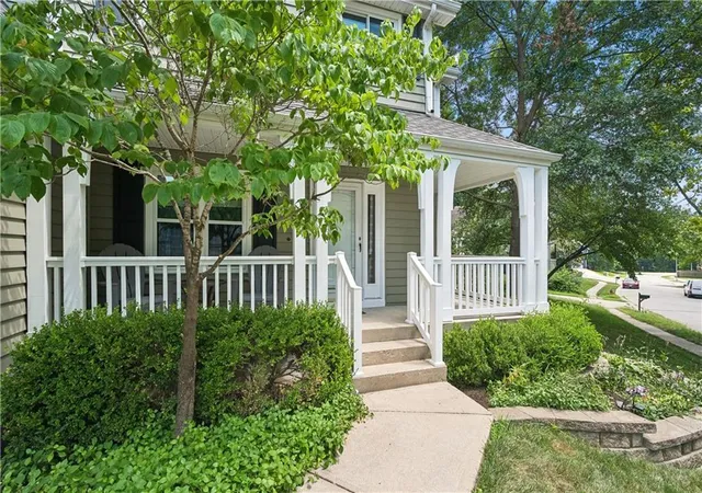 Photo 2 of Single family home for sale at 1403 Ne 87th Street, Kansas City, MO 64155 | MLS# 2629553 | Listing updated on 2026-09-04