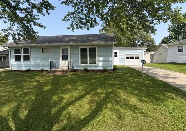 Homes for sale in Maryville, MO | 215 S Frederick St, Maryville, MO 64468 | MLS# 2629556