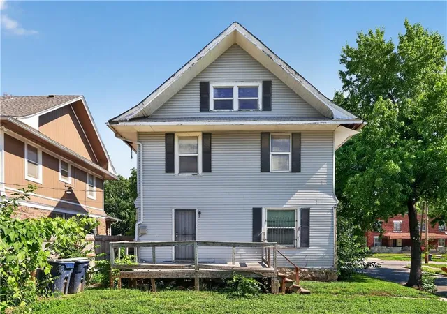 1st image of 2019 E 35th St, Kansas City, MO 64109 | MLS# 2629572