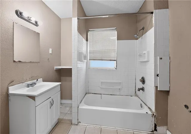 16th image of 2019 E 35th St, Kansas City, MO 64109 | MLS# 2629572