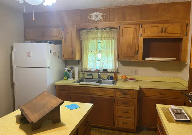 Homes for sale in Leavenworth, KS | 1211 Quincy St, Leavenworth, KS 66048 | MLS# 2629578