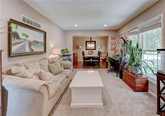 Homes for sale in Blue Springs, MO | 1335 Sw Horizon Dr, Blue Springs, MO 64015 | MLS# 2629586