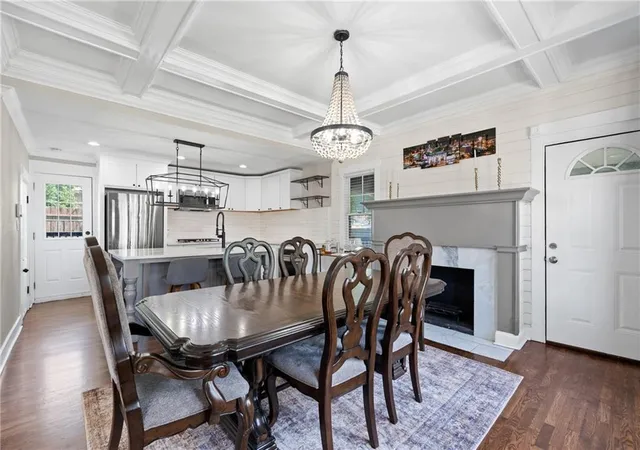Photo 4 of Single family home for sale at 804 W 33rd Street, Kansas City, MO 64111 | MLS# 2629612 | Listing updated on 2026-09-01