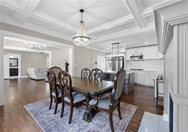 Photo 5 of Single family home for sale at 804 W 33rd Street, Kansas City, MO 64111 | MLS# 2629612 | Listing updated on 2026-09-01