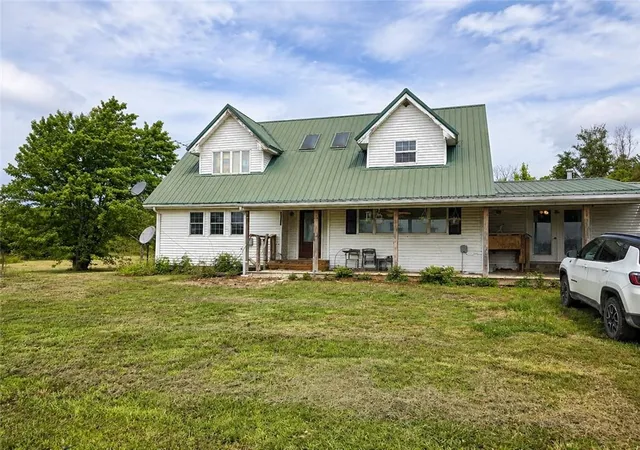 Homes for sale in Prescott, KS | 19872 E 500 Rd, Prescott, KS 66767 | MLS# 2629622