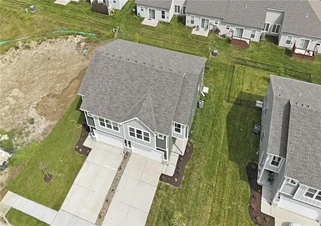 3rd image of 1402 S 4th Street E, Louisburg, KS 66053 | MLS# 2629623