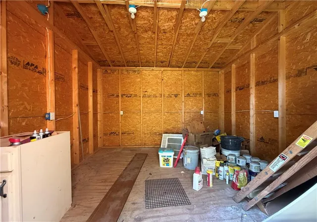 Photo 31 of Single family home for sale at 402 S Spring St, Caney, KS 67333 | MLS# 2629626 | Listing updated on 2026-09-22