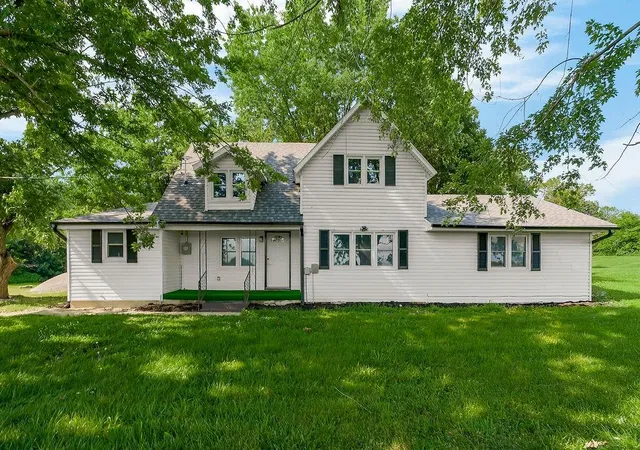1st image of 10240 Nw State Route 18 Hwy, Amsterdam, MO 64723 | MLS# 2629627