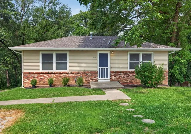 Homes for sale in El Dorado Springs, MO | 204 N Ohio St, El Dorado Springs, MO 64744 | MLS# 2629630