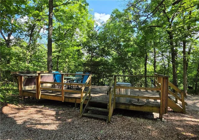 1st image of 2 E Shady Ct, La Cygne, KS 66040 | MLS# 2629649