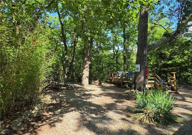 2nd image of 2 E Shady Ct, La Cygne, KS 66040 | MLS# 2629649