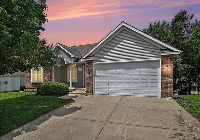 1st image of 4006 N 108th Ct, Kansas City, KS 66109 | MLS# 2629660