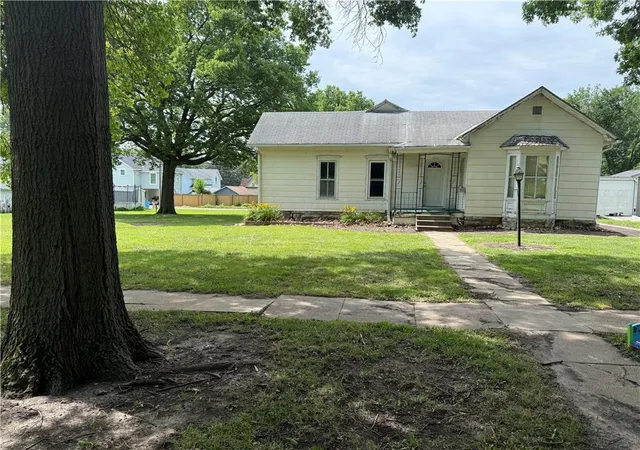Photo 1 of Single family home for sale at 1115 Virginia St, Sabetha, KS 66534 | MLS# 2629661 | Listing updated on 2026-08-03