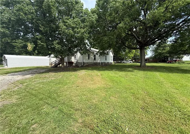 Photo 3 of Single family home for sale at 1115 Virginia St, Sabetha, KS 66534 | MLS# 2629661 | Listing updated on 2026-08-03