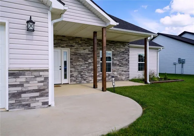 Homes for sale in Warrensburg, MO | 73 Se 451 Rd, Warrensburg, MO 64093 | MLS# 2629679