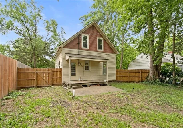 27th image of 1915 Kentucky St, Lawrence, KS 66046 | MLS# 2629686
