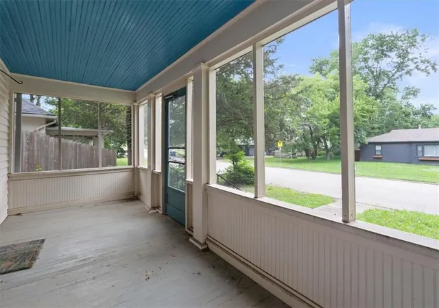3rd image of 1915 Kentucky St, Lawrence, KS 66046 | MLS# 2629686