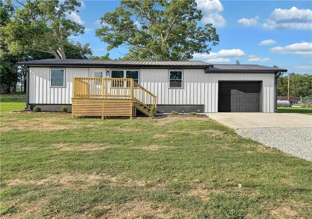 Homes for sale in Warsaw, MO | 26657 Waterview Dr, Warsaw, MO 65355 | MLS# 2629692