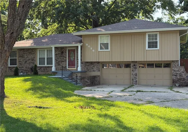 5th image of 8026 Blue Ridge Blvd, Kansas City, MO 64138 | MLS# 2629693