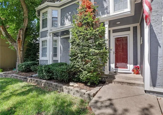 3rd image of 5304 Mullen Rd, Shawnee, KS 66216 | MLS# 2629694