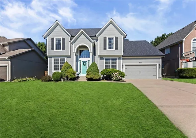 Homes for sale in Shawnee, KS | 5826 Woodstock Rd, Shawnee, KS 66218 | MLS# 2629700