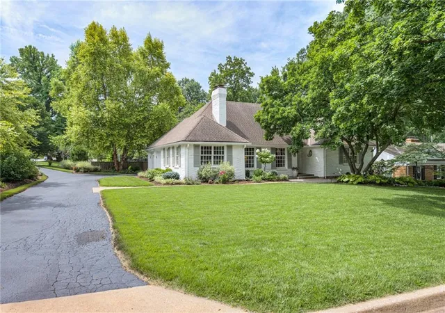 4th image of 3901 W 57Th Ter, Fairway, KS 66205 | MLS# 2629702