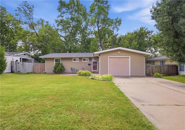 Photo 4 of Single family home for sale at 11917 W 91st Terrace, Lenexa, KS 66215 | MLS# 2629705 | Listing updated on 2026-09-30