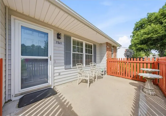 Homes for sale in Kansas City, KS | 7845 Freeman Ave, Kansas City, KS 66112 | MLS# 2629707