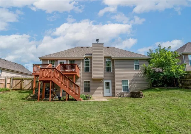 Photo 3 of Single family home for sale at 1212 Nottingham Dr, Warrensburg, MO 64093 | MLS# 2629715 | Listing updated on 2026-09-05