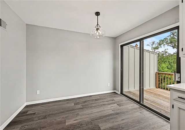 4th image of 7033 N Fisk Ct, Kansas City, MO 64151 | MLS# 2629726