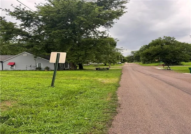 Homes for sale in Urich, MO | 207 W 6Th St, Urich, MO 64788 | MLS# 2629728