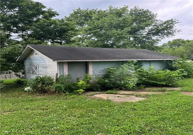 Homes for sale in Urich, MO | 207 W 6Th St, Urich, MO 64788 | MLS# 2629728