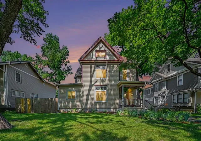 Homes for sale in Ottawa, KS | 316 S Maple St, Ottawa, KS 66067 | MLS# 2629737