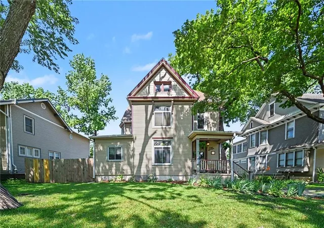 Homes for sale in Ottawa, KS | 316 S Maple St, Ottawa, KS 66067 | MLS# 2629737