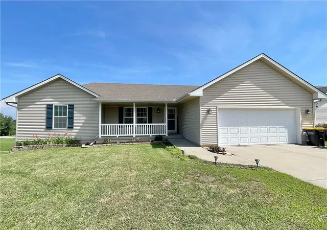 Homes for sale in Excelsior Springs, MO | 2224 W Ivory Cir, Excelsior Springs, MO 64024 | MLS# 2629759