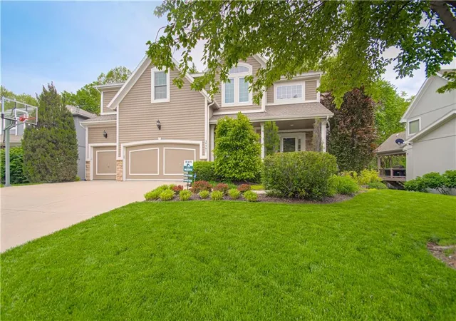 2nd image of 24301 W 80th Pl, Lenexa, KS 66227 | MLS# 2629764