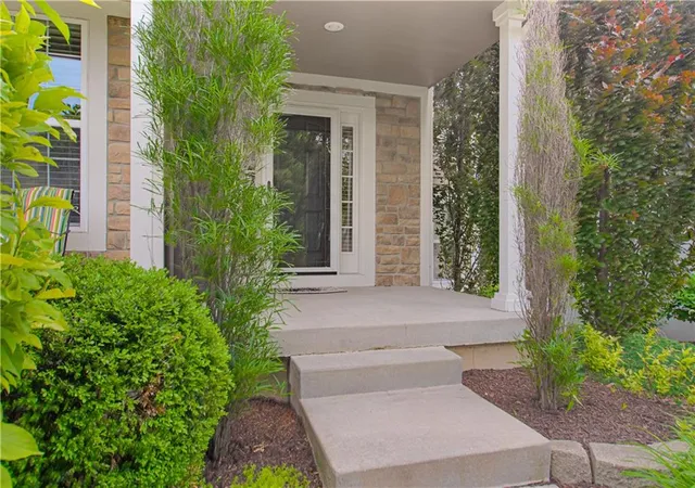 4th image of 24301 W 80Th Pl, Lenexa, KS 66227 | MLS# 2629764