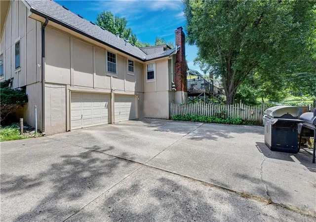 Photo 32 of Single family home for sale at 10428 Grand Ave, Kansas City, MO 64114 | MLS# 2629769 | Listing updated on 2026-09-24