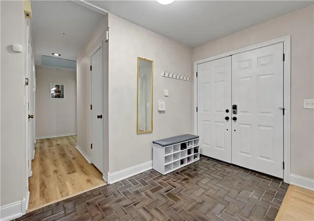 Photo 4 of Single family home for sale at 10428 Grand Ave, Kansas City, MO 64114 | MLS# 2629769 | Listing updated on 2026-09-24
