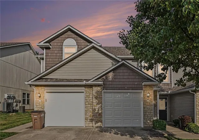 1st image of 210 Pointe Ln, Raymore, MO 64083 | MLS# 2629774